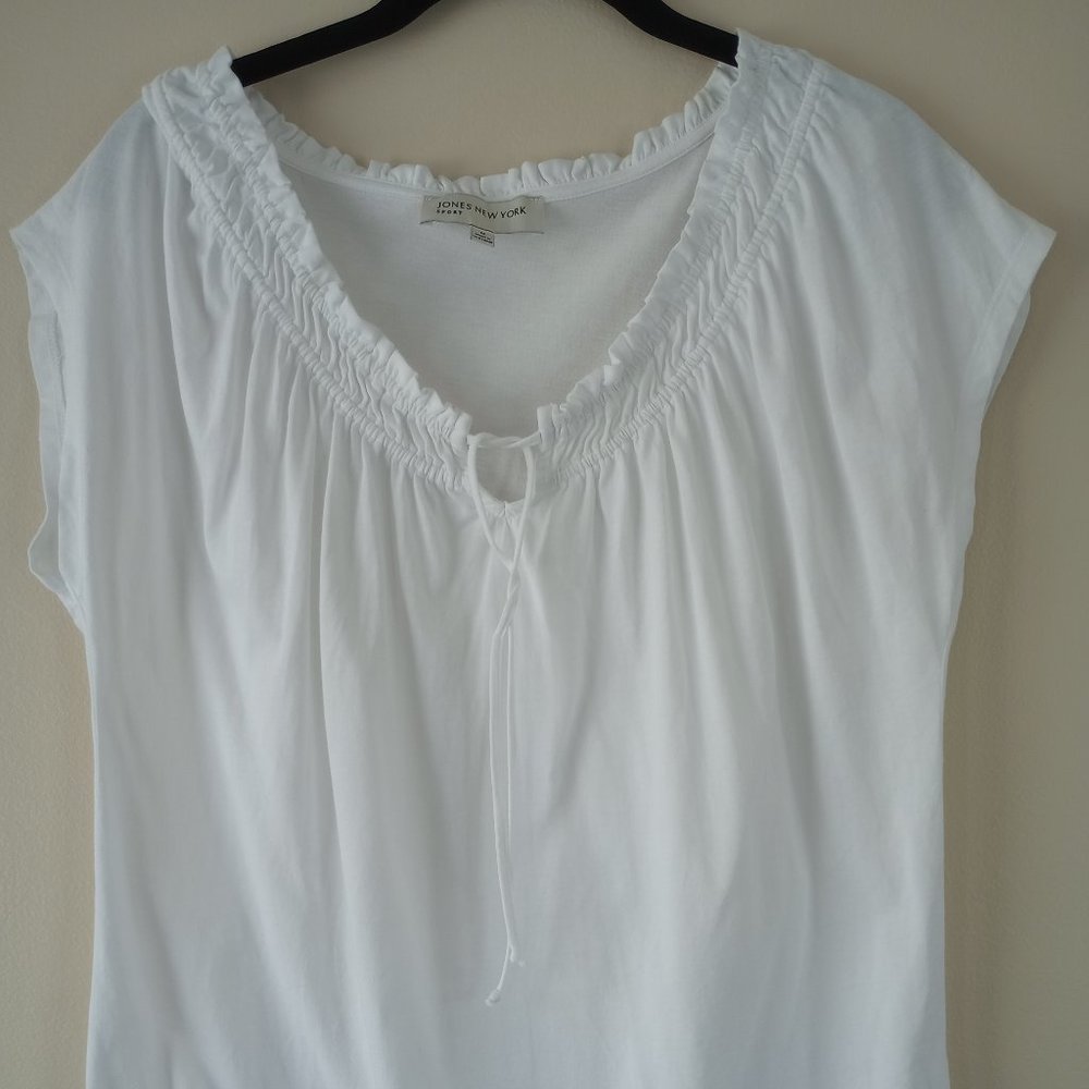 Like New Jones New York White Peasant Top